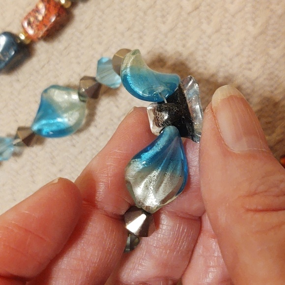 Lot of Necklaces - Picture 6 of 16